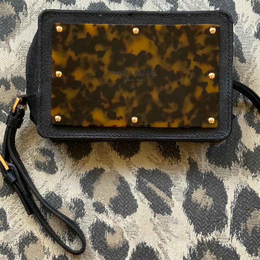 Henri Bendel Wristlet Resin Tortoise Shell